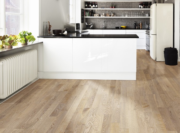 無論在繁華的生活家庭也會受進(jìn)口地板的吸引 無論在繁華的生活家庭也會受進(jìn)口地板的吸引