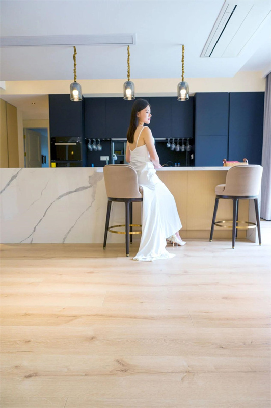 Room Tour|一線臨湖庭院，高階生活的藝術想象 image7