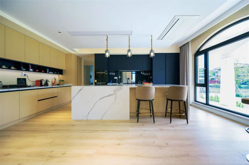 Room Tour|一線臨湖庭院，高階生活的藝術想象 image8