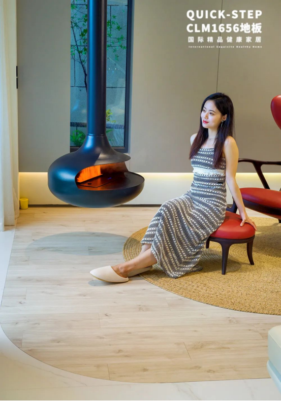 案例精選|地板上頂“材色”俱佳，拿捏空間的自洽感 image